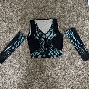 SHEIN Black and Blue Geometric Crop Top Set